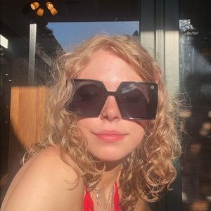 Meet your Posher, Mary